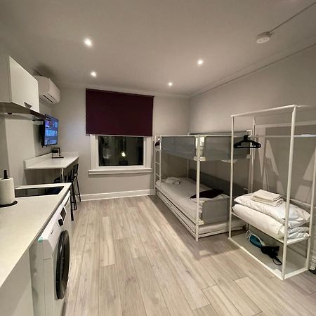 Westminster Inn Лондон Экстерьер фото