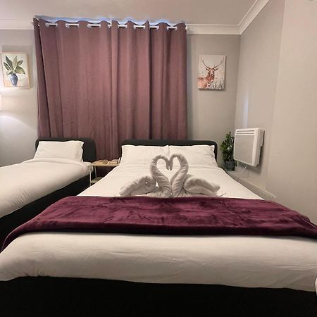 Westminster Inn Лондон Экстерьер фото