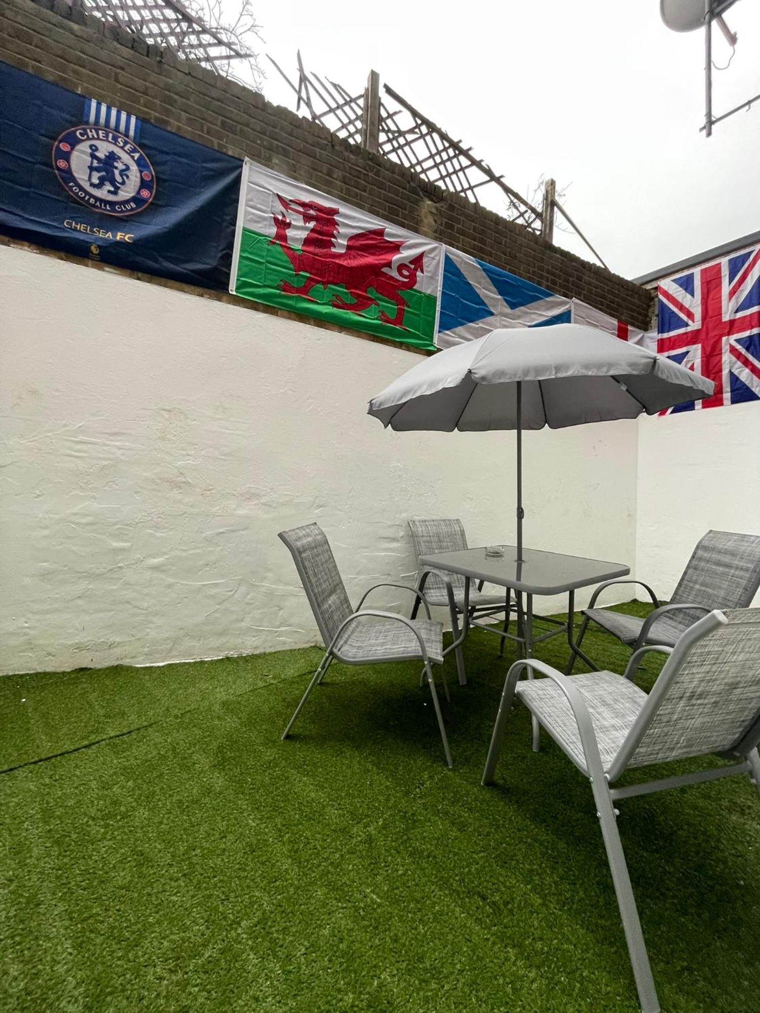 Westminster Inn Лондон Экстерьер фото