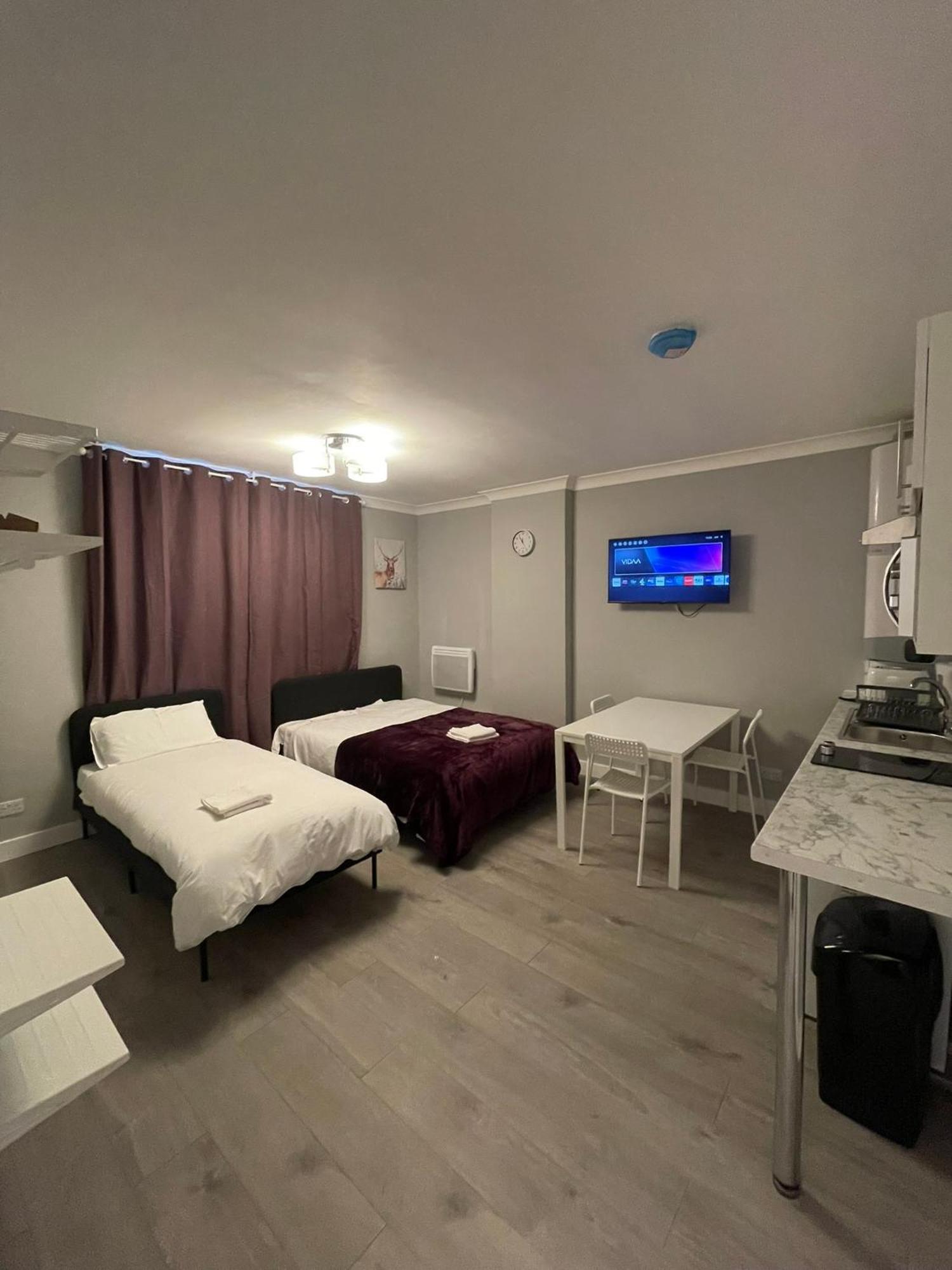 Westminster Inn Лондон Экстерьер фото
