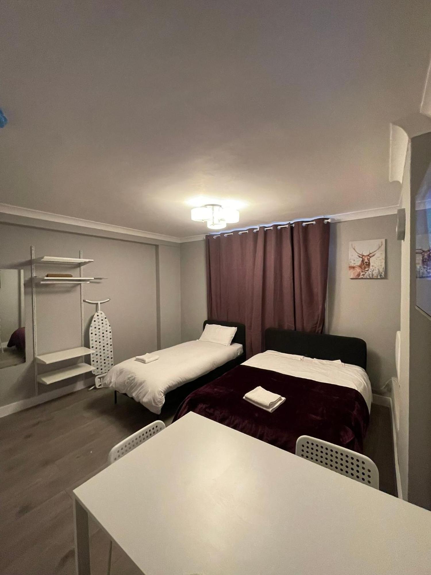 Westminster Inn Лондон Экстерьер фото