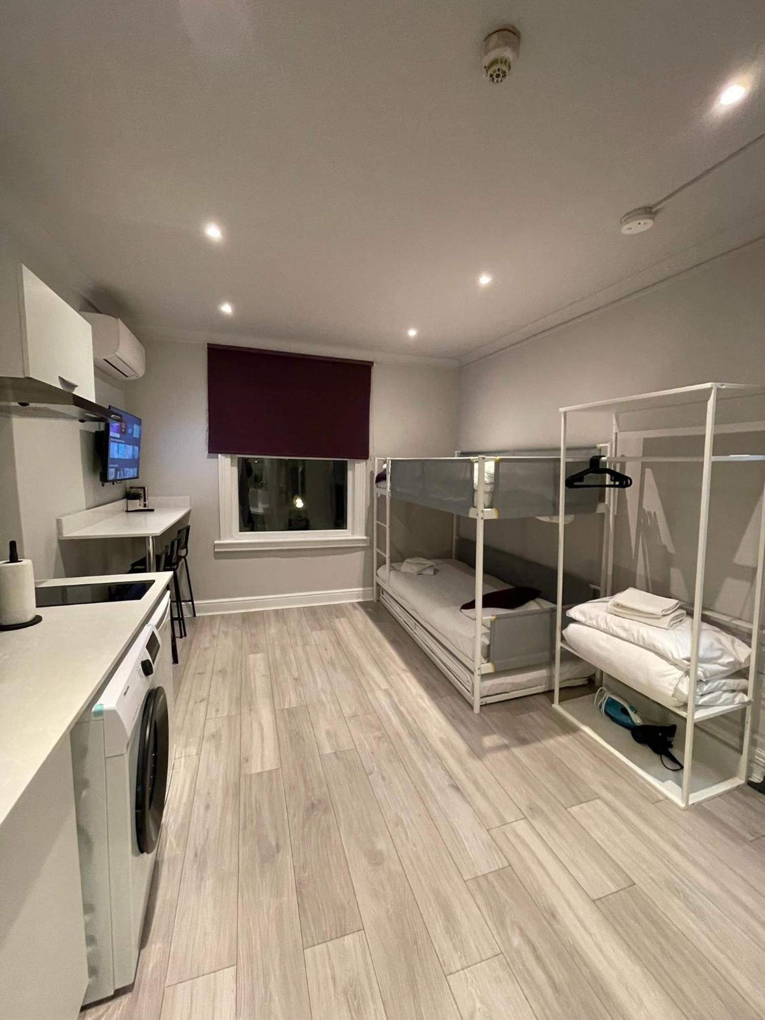 Westminster Inn Лондон Экстерьер фото