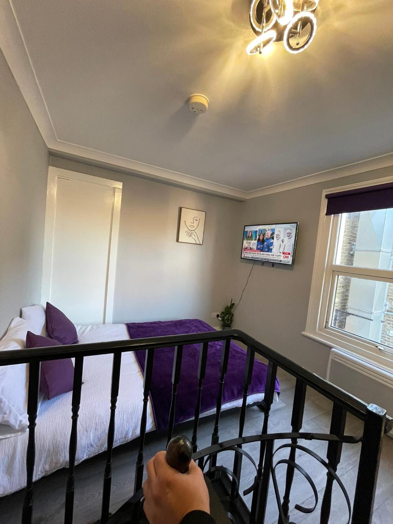 Westminster Inn Лондон Экстерьер фото