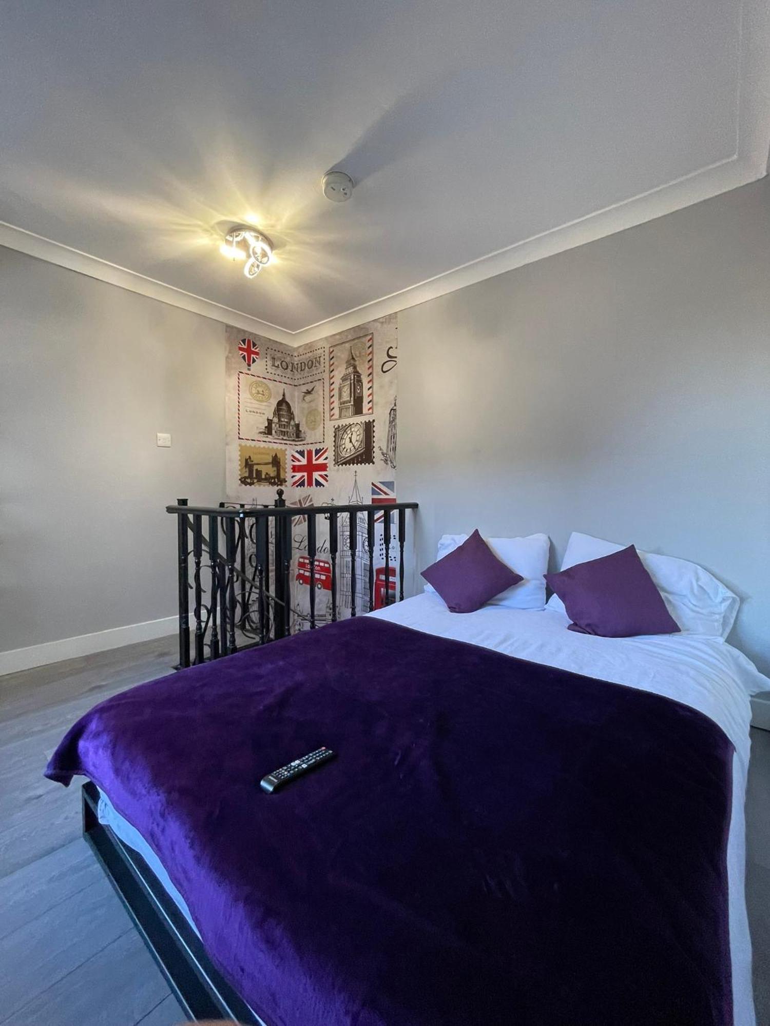 Westminster Inn Лондон Экстерьер фото